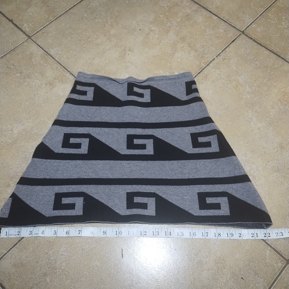 Women's Tribal Knit Neck & Chest Warmer O/S - Picture 7 of 7